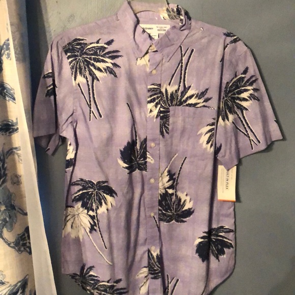 Old Navy Other - Button up short sleeve